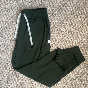 EUC Vuori DreamKnit Jogger Pants Olive Green Small